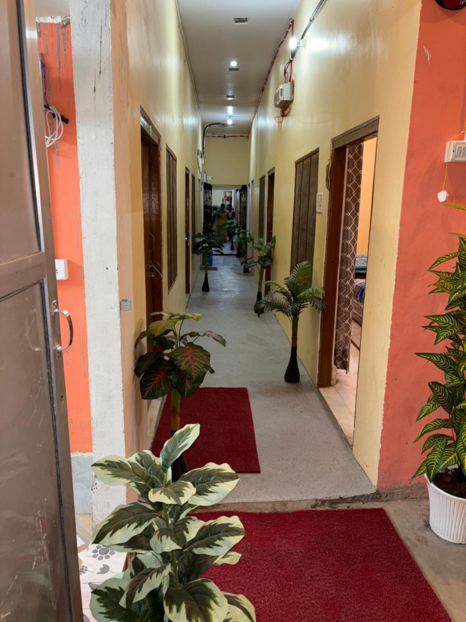 Shakuntala Guest House Ayodhya المظهر الخارجي الصورة