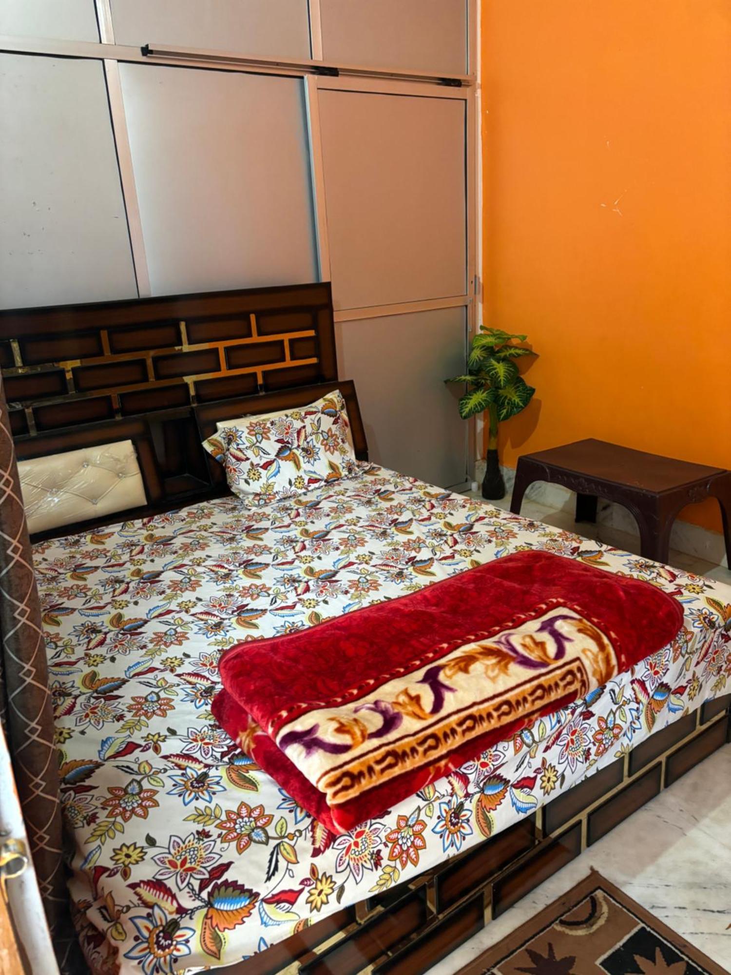 Shakuntala Guest House Ayodhya المظهر الخارجي الصورة